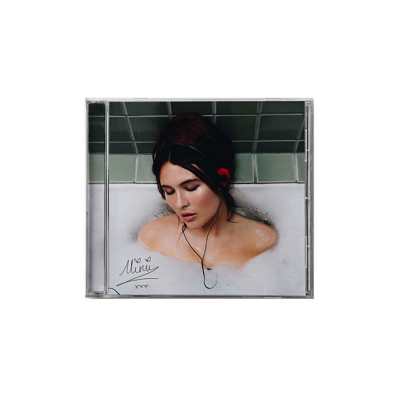 'Confessions' Signed Bundle